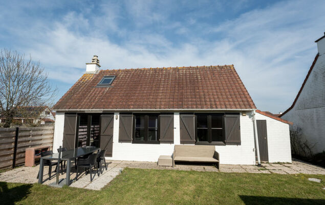 Beluga with parking and shared pool - Photo 35